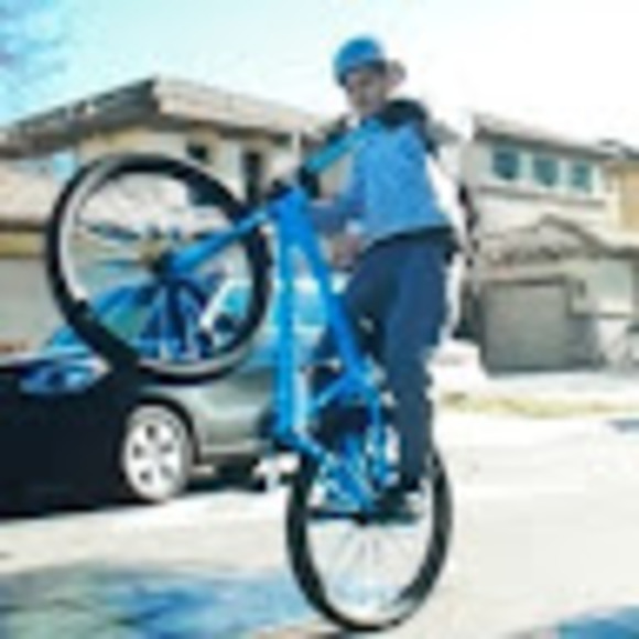 Meet your Posher, Faze - Picture 1 of 1